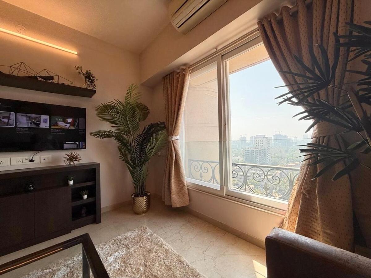 Apartment 5 Star Luxury Pool, Gym Near Airport Bkc Mumbai