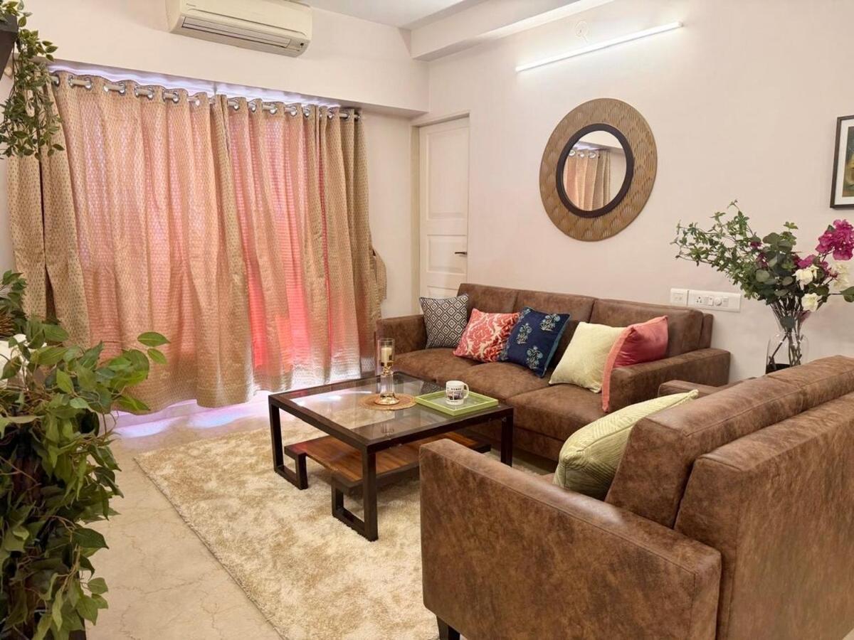 5 Star Luxury Pool, Gym Near Airport Bkc * Mumbai
